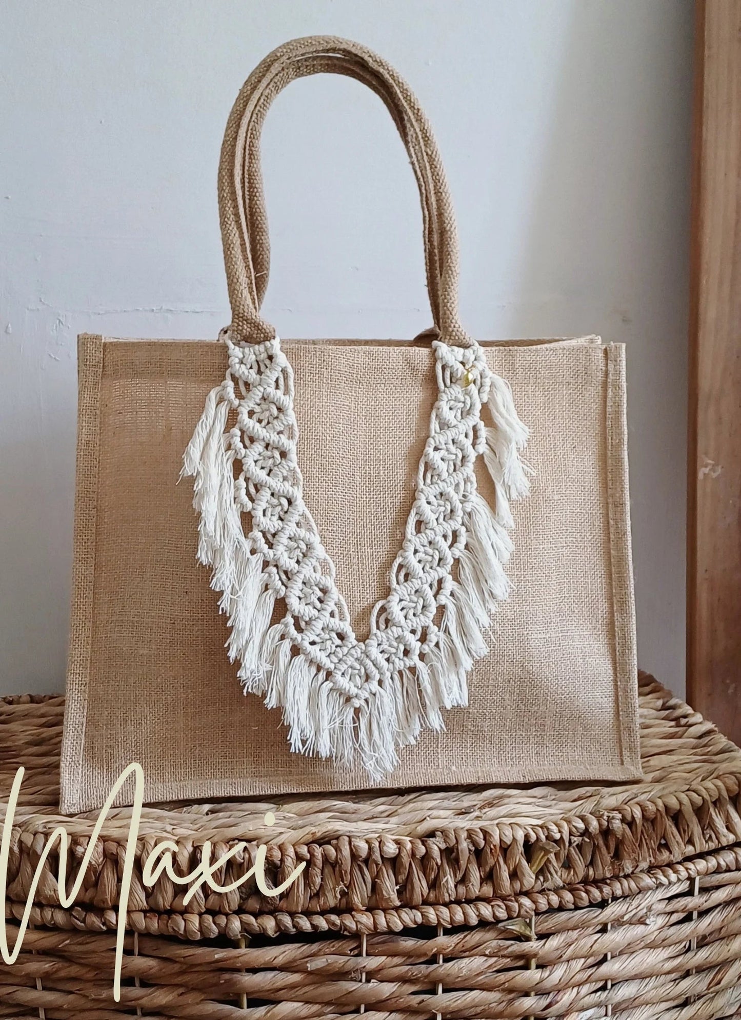 Jute macrame fringe tassel
Beach Bags - Canary Macrame